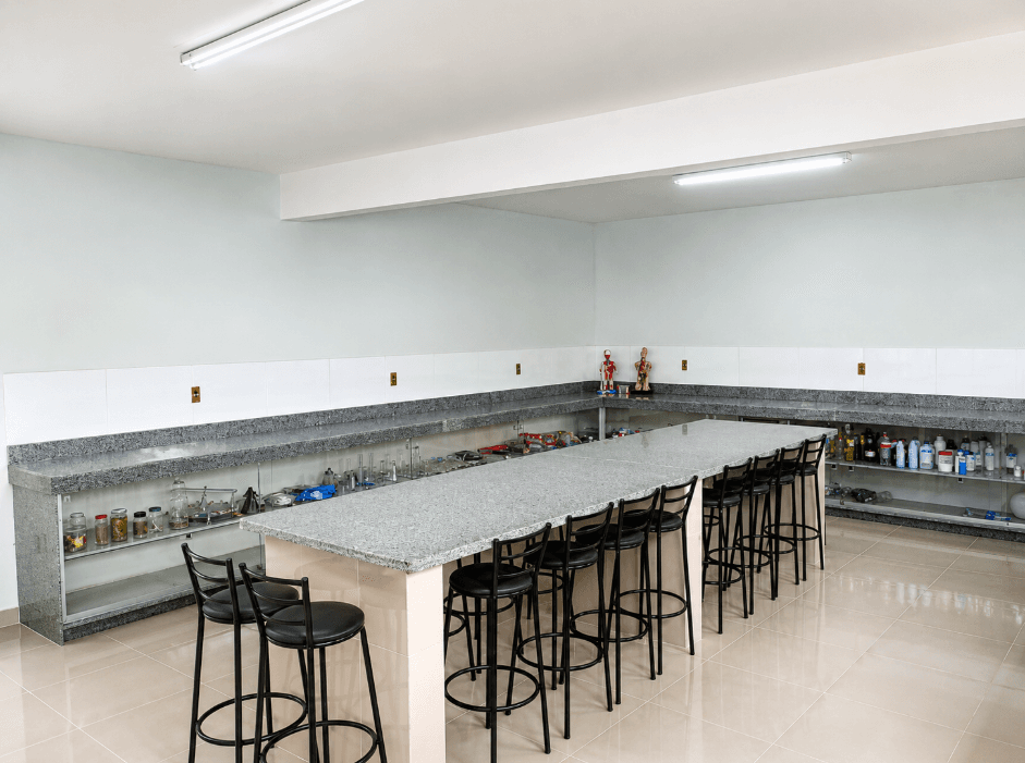 Construção da Sala de Química Moderniza Espaço Escolar