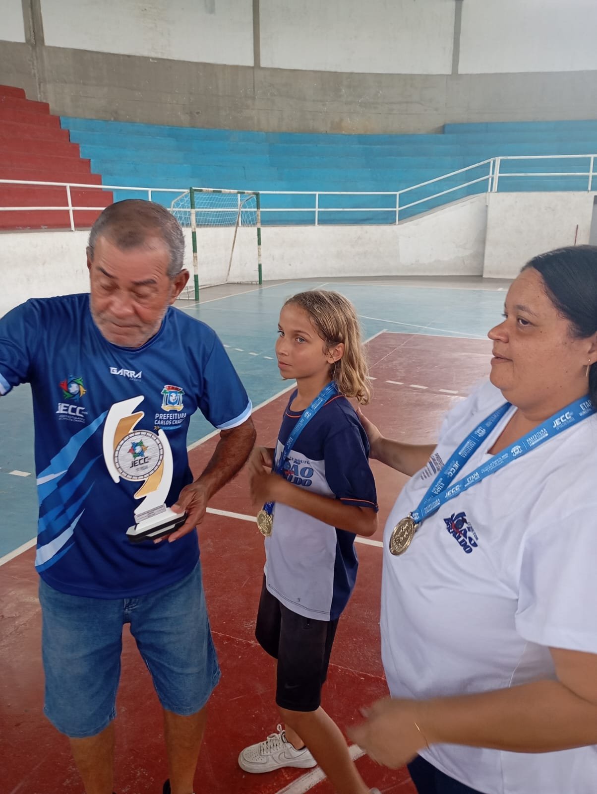 Alunos da Escola Estadual Dr. João Beraldo nos Jogos Escolares de Carlos Chagas 2026